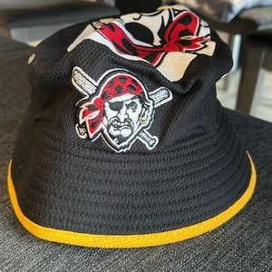 Kids Pittsburgh Pirates bucket hat